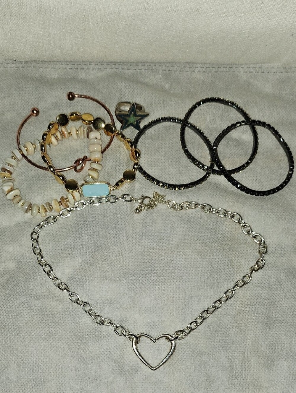 Jewelry Bundle 8 Pieces Heart Link Necklace, Bracelets & Ring - Picture 6 of 9
